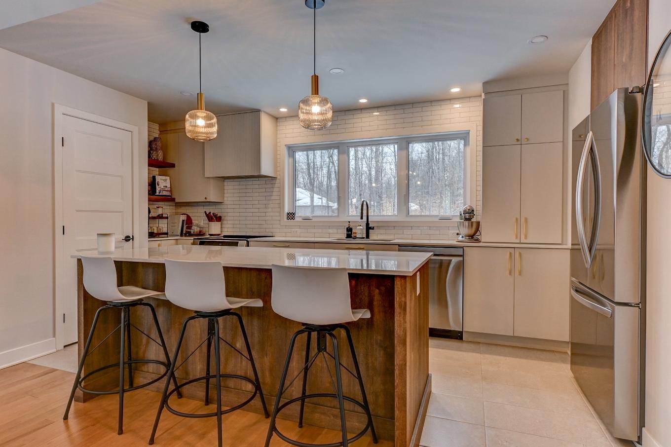 Kitchen - 63 12E Avenue, Saint-Hippolyte, QC - Indoor Photo Showing Kitchen With Upgraded Kitchen
