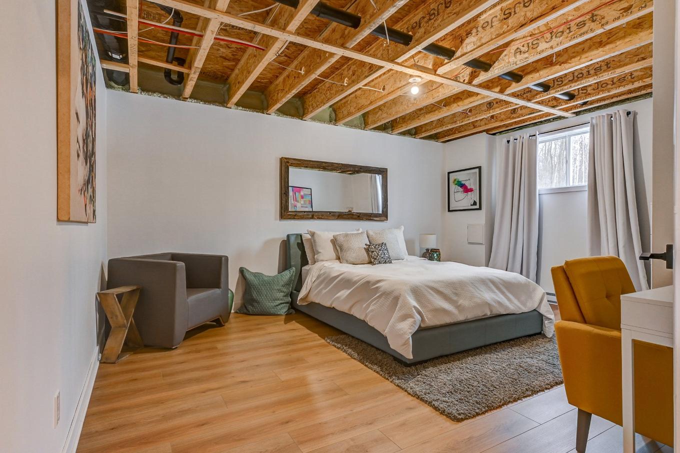 Bedroom - 63 12E Avenue, Saint-Hippolyte, QC - Indoor Photo Showing Bedroom