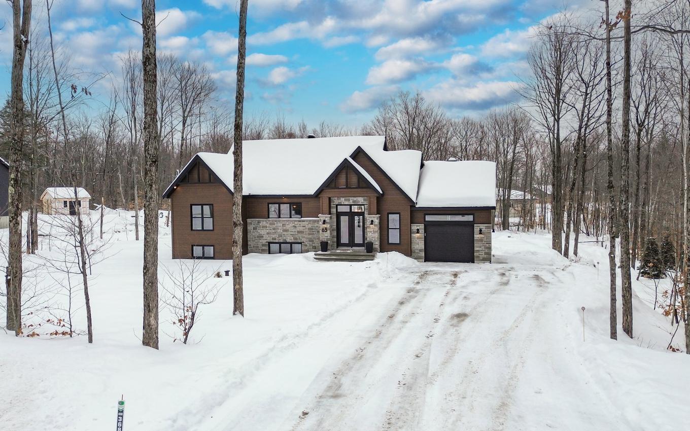 Frontage - 63 12E Avenue, Saint-Hippolyte, QC - Outdoor With Facade