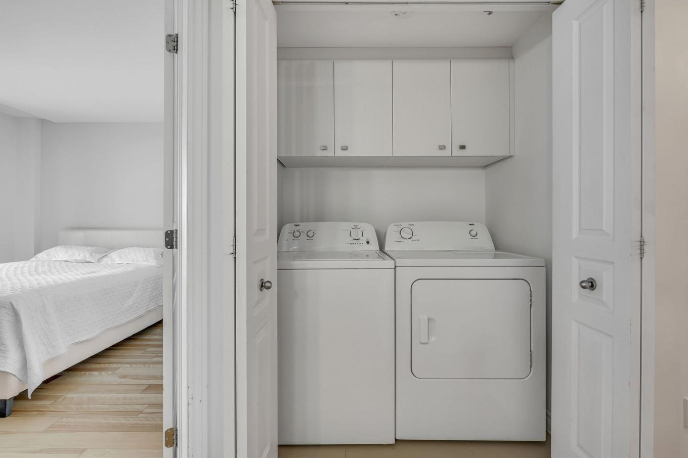 Laundry room - 205-5692 Rue St-Louis, Lévis (Desjardins), QC - Indoor Photo Showing Laundry Room