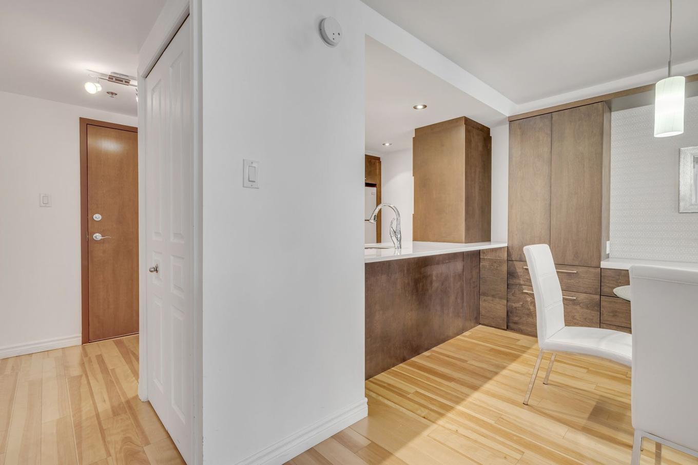 Dining room - 205-5692 Rue St-Louis, Lévis (Desjardins), QC - Indoor Photo Showing Other Room