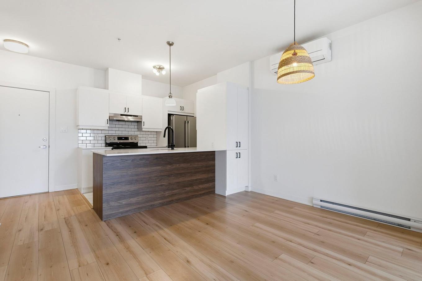 Salle à manger - 406-9175Z Rue Lennon, Brossard, QC - Indoor Photo Showing Kitchen