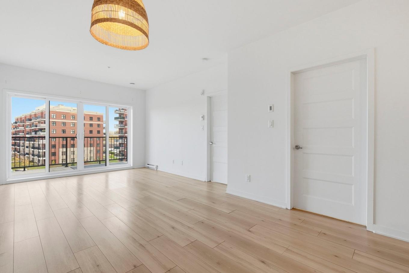 Salle à manger - 406-9175Z Rue Lennon, Brossard, QC - Indoor Photo Showing Other Room