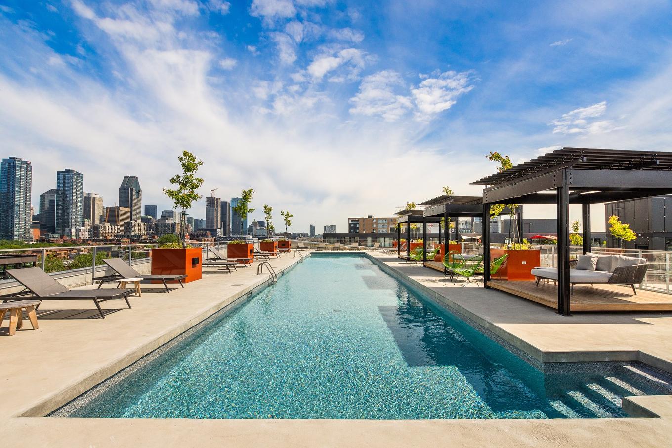 Pool - 715-288 Rue Richmond, Montréal (Le Sud-Ouest), QC - Outdoor With In Ground Pool