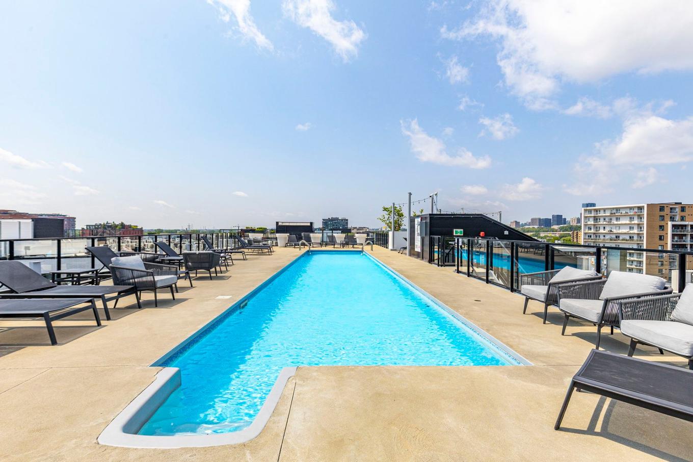 Piscine - 414-1550 Rue Des Bassins, Montréal (Le Sud-Ouest), QC - Outdoor With In Ground Pool