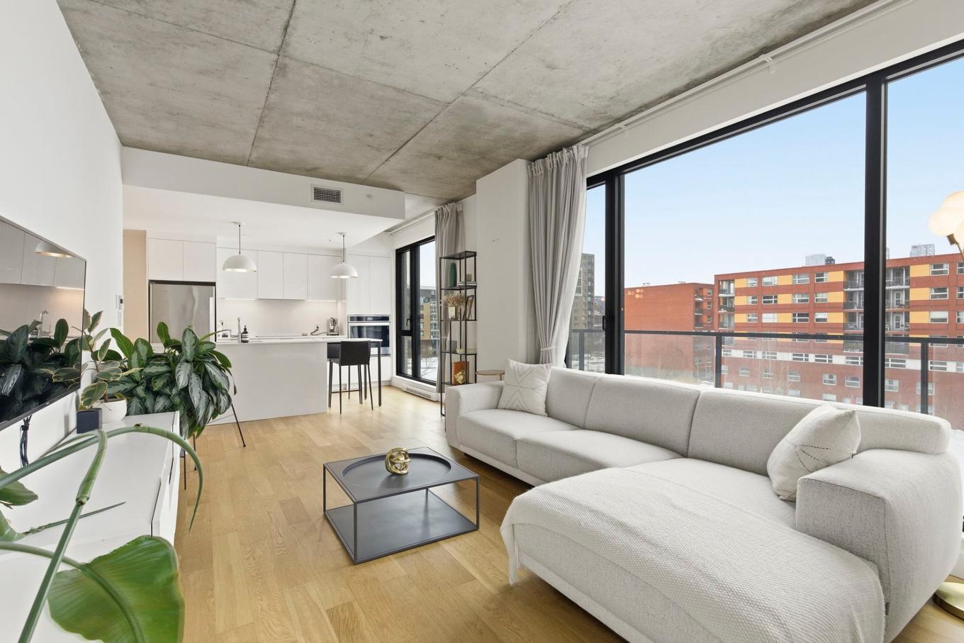 Salon - 414-1550 Rue Des Bassins, Montréal (Le Sud-Ouest), QC - Indoor Photo Showing Living Room