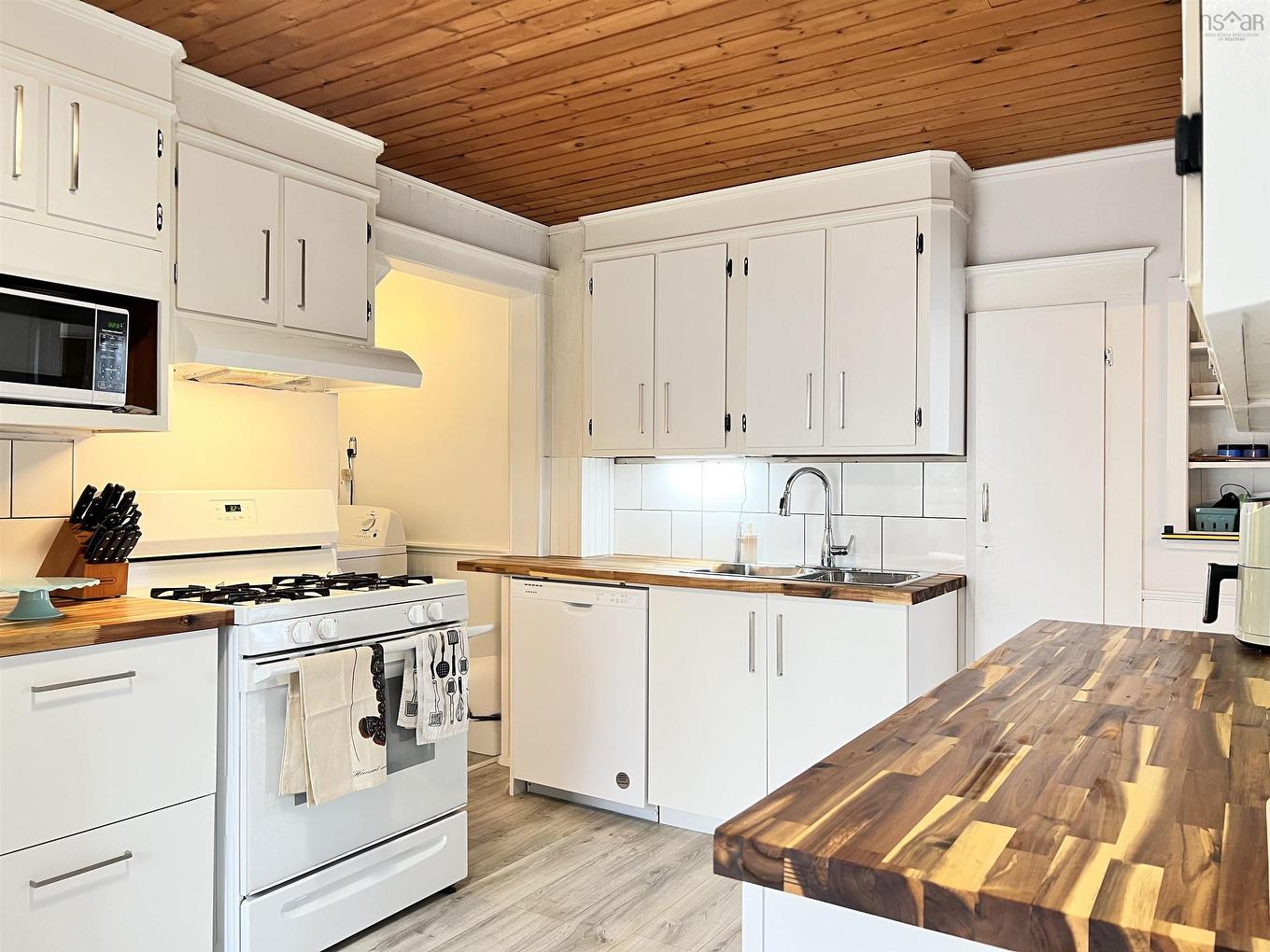 240 Forbes Street, New Glasgow, NS