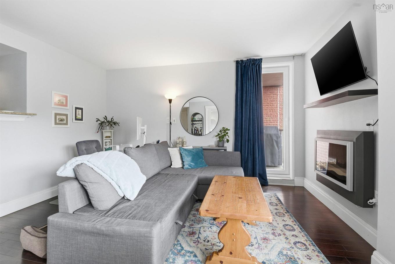 123 45 Vimy Avenue, Halifax, NS