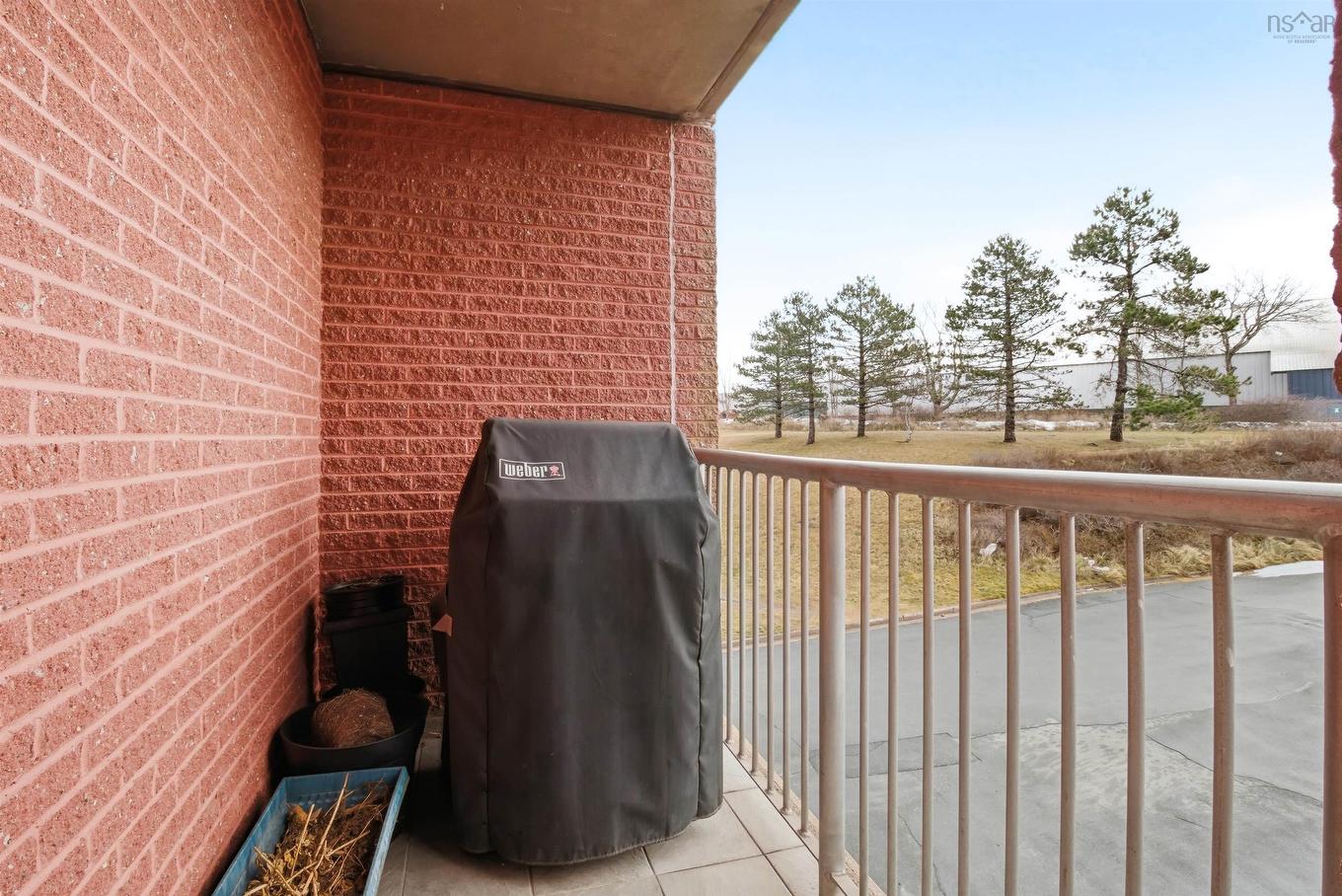 123 45 Vimy Avenue, Halifax, NS