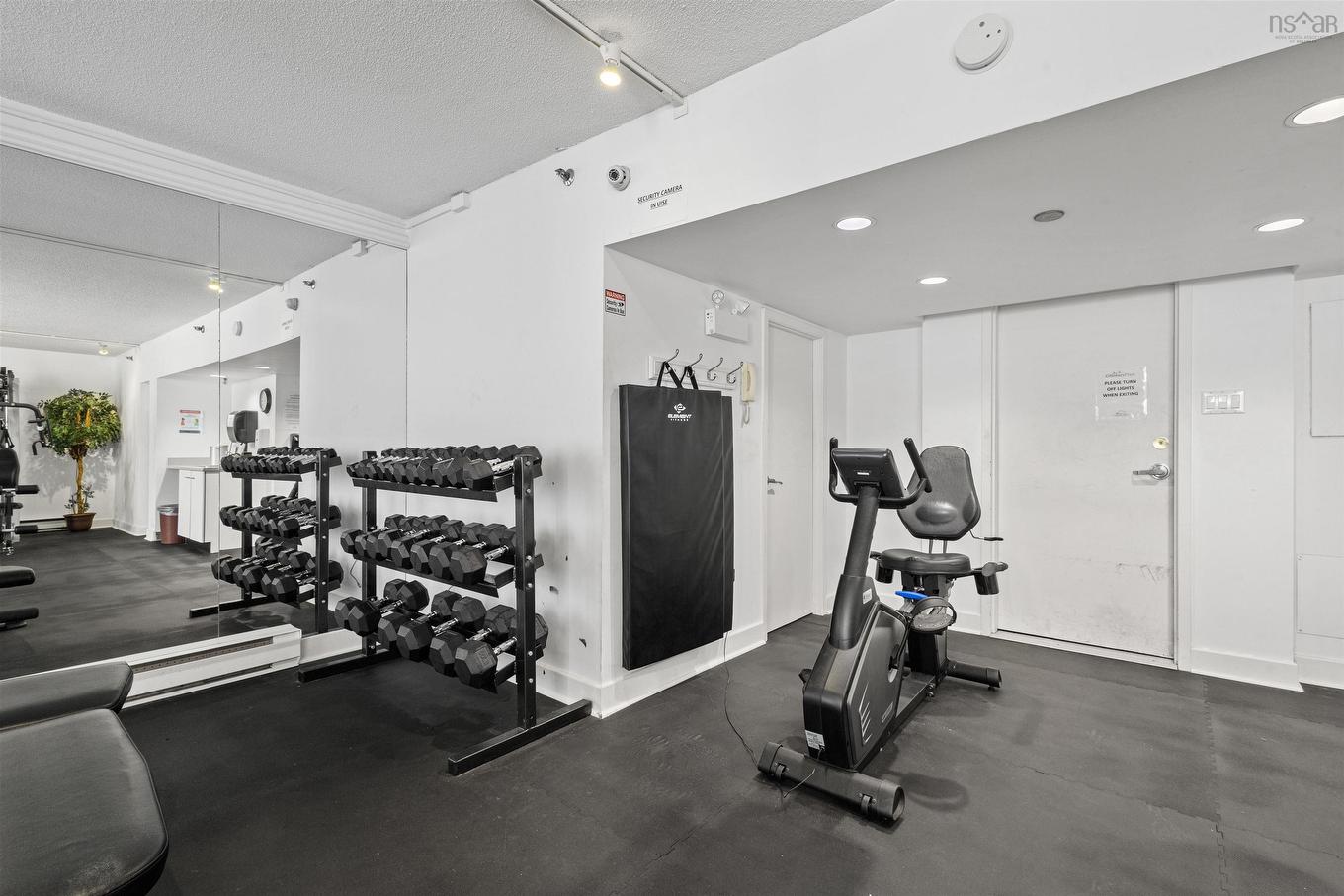 123 45 Vimy Avenue, Halifax, NS