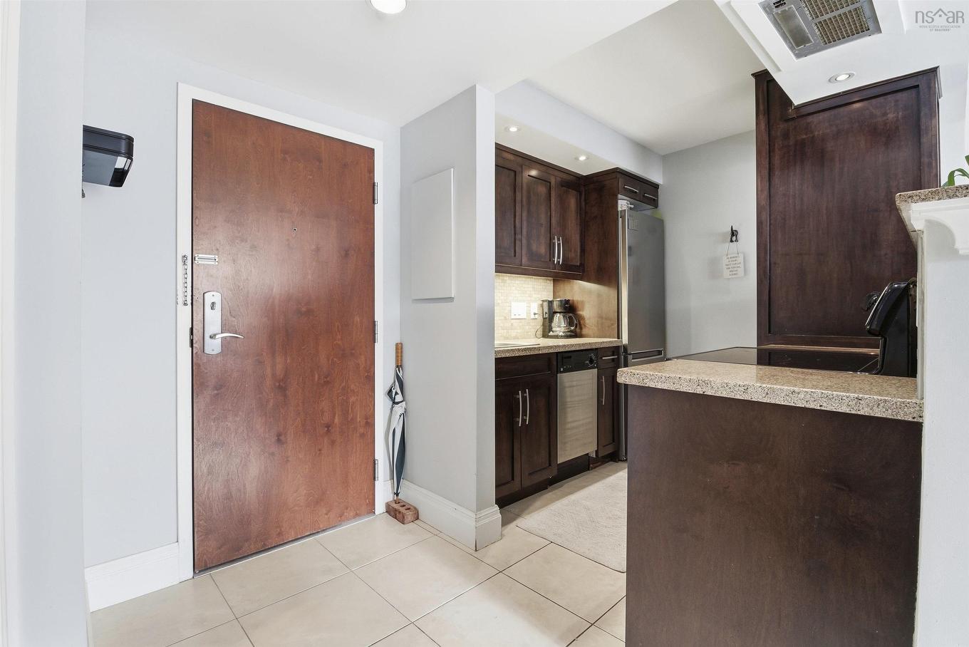 123 45 Vimy Avenue, Halifax, NS