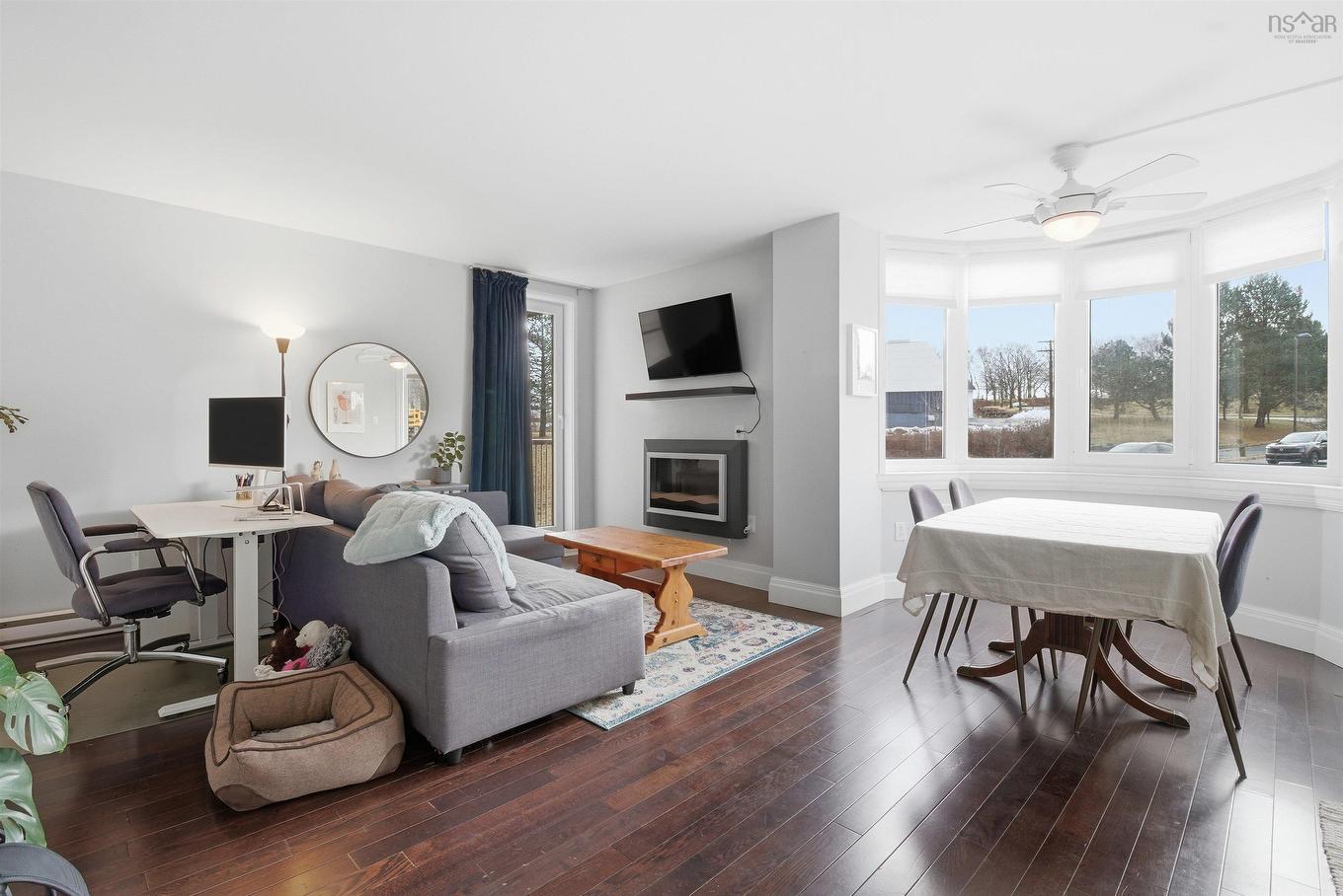 123 45 Vimy Avenue, Halifax, NS