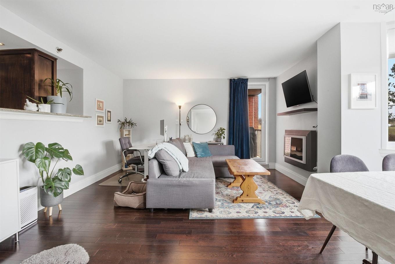 123 45 Vimy Avenue, Halifax, NS