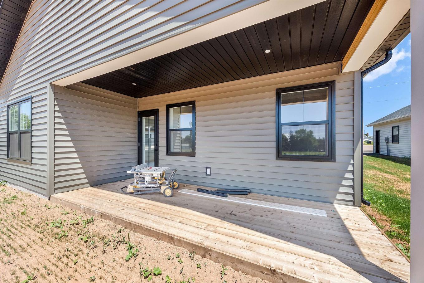 32 Reddin Heights, Stratford, PE