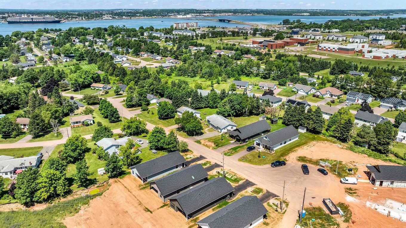 32 Reddin Heights, Stratford, PE