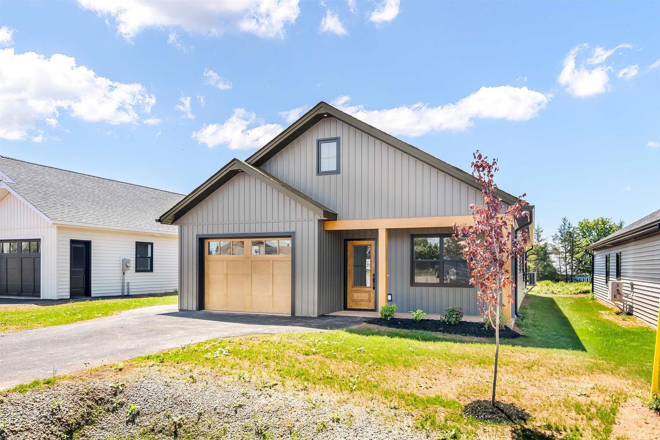 32 Reddin Heights, Stratford, PE