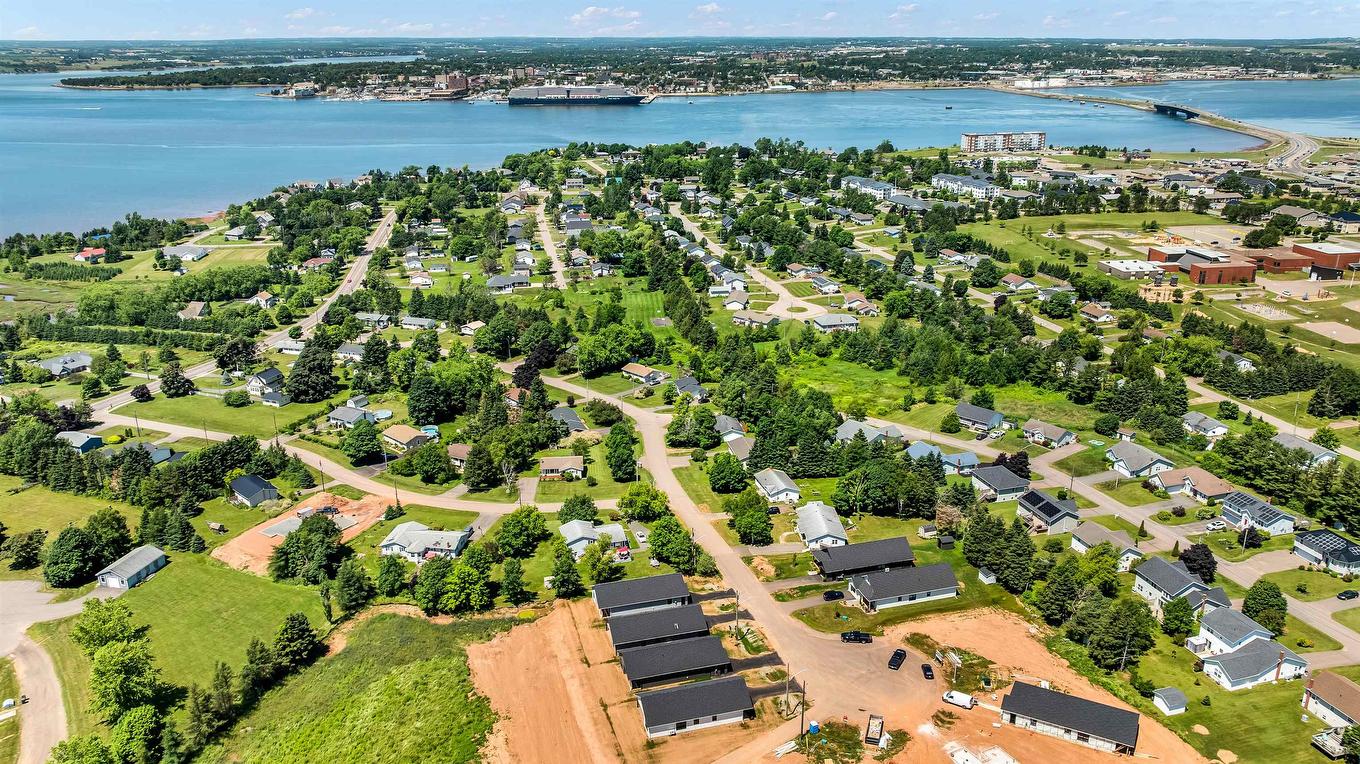 36 Reddin Heights, Stratford, PE