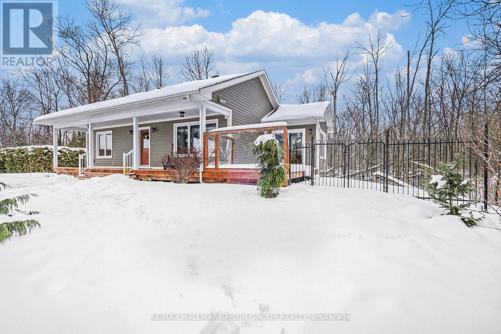1717 Lakeshore Drive, Ottawa, ON - Outdoor With Deck Patio Veranda