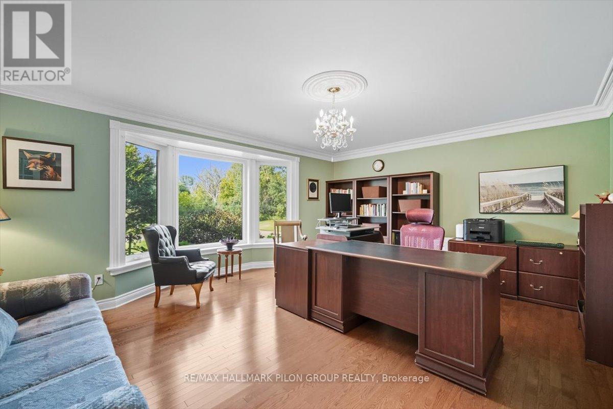 1717 Lakeshore Drive, Ottawa, ON - Indoor Photo Showing Office