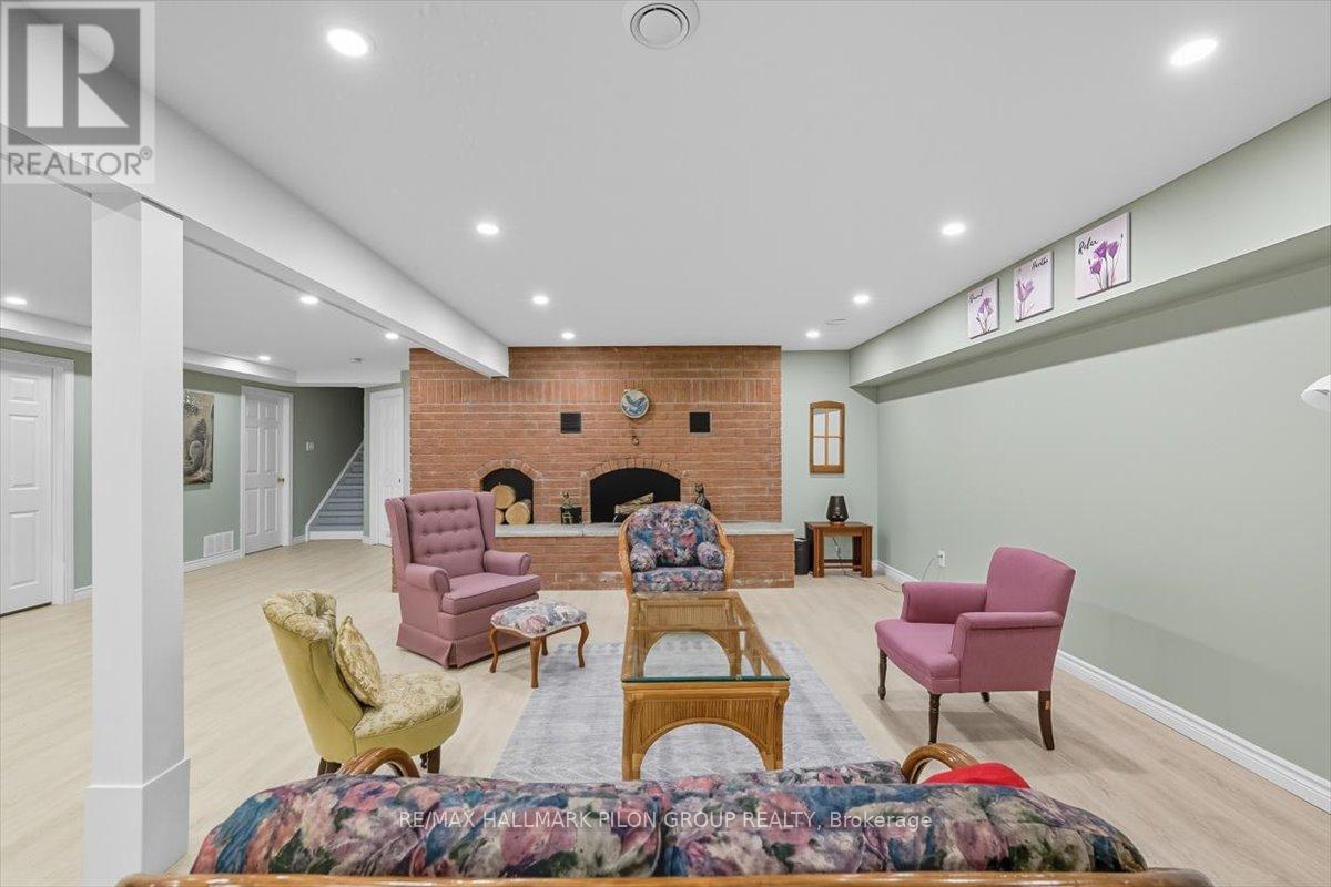 1717 Lakeshore Drive, Ottawa, ON - Indoor