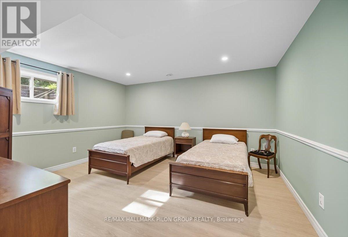 1717 Lakeshore Drive, Ottawa, ON - Indoor Photo Showing Other Room
