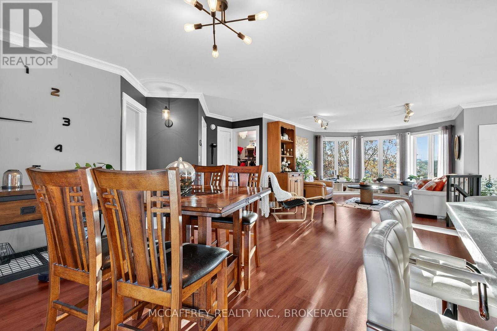 45 Huron Street, Greater Napanee (Greater Napanee), ON - Indoor Photo Showing Dining Room