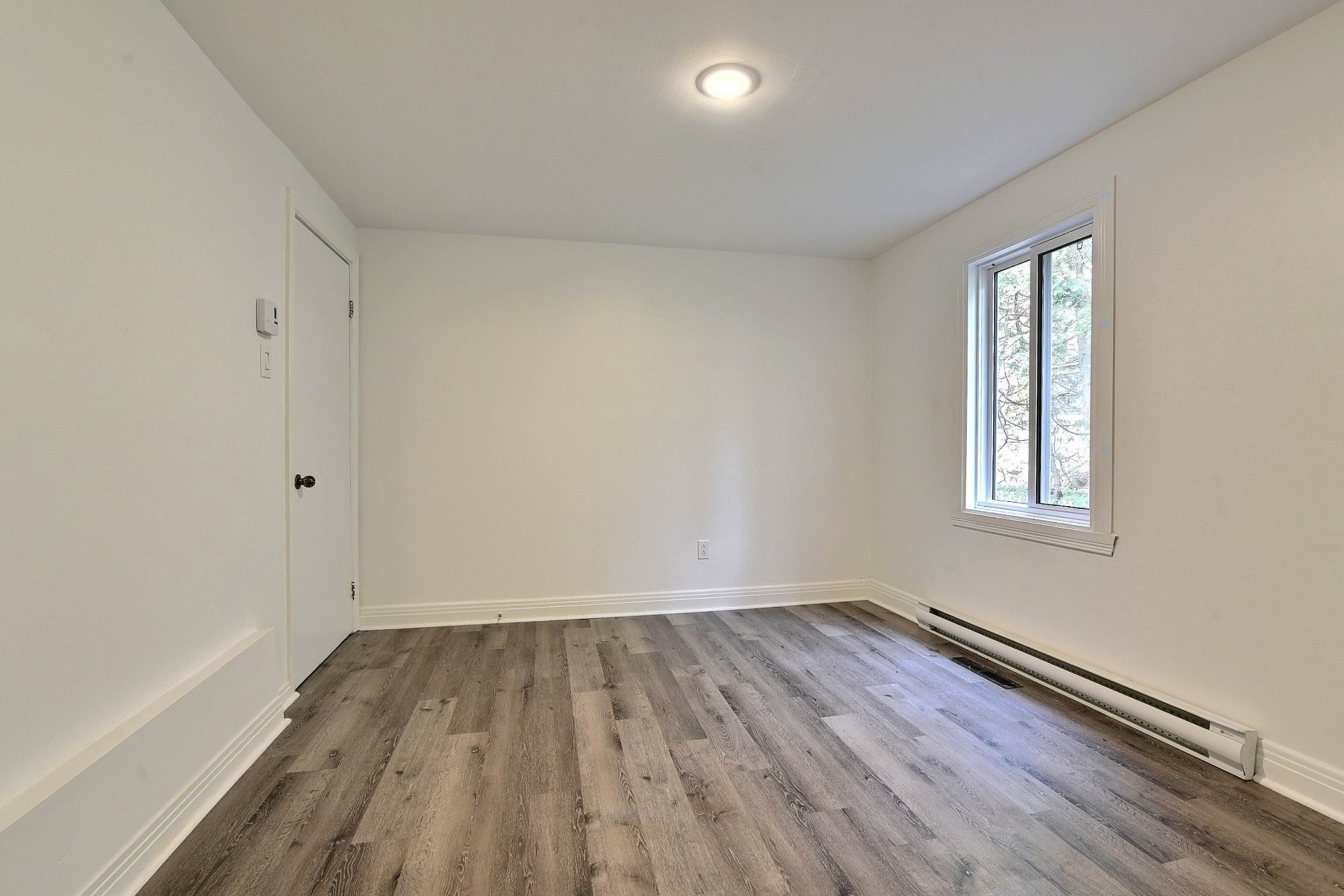Bedroom - 4299 1Re Avenue, Laval (Laval-Ouest), QC - Indoor Photo Showing Other Room