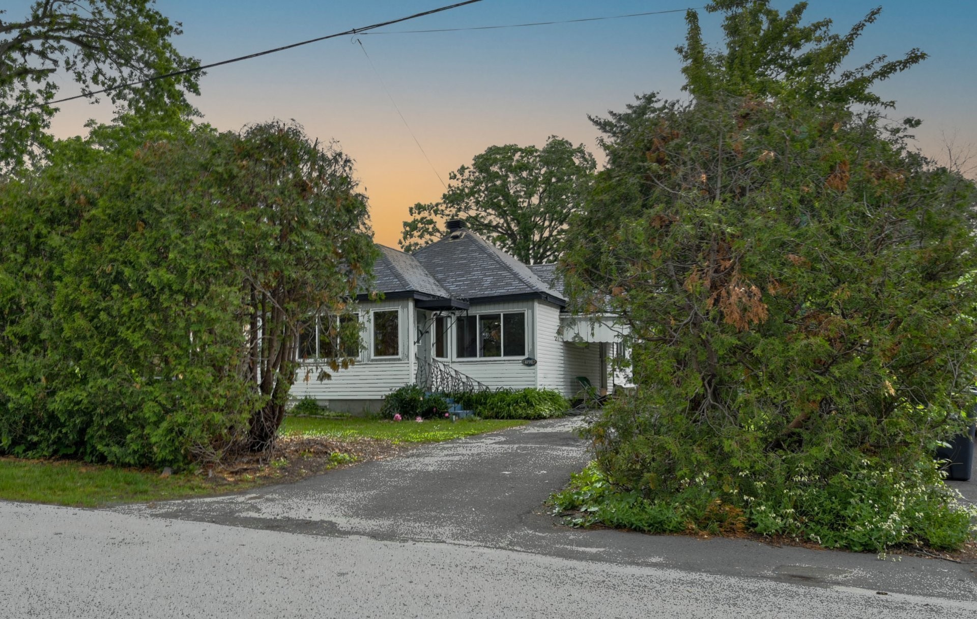 Front of Structure - 4299 1Re Avenue, Laval (Laval-Ouest), QC - Outdoor