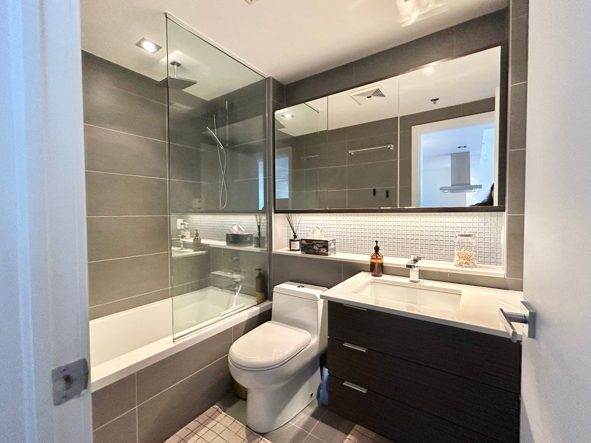 Bathroom - 1505-738 Rue St-Paul O., Montréal (Ville-Marie), QC - Indoor Photo Showing Bathroom