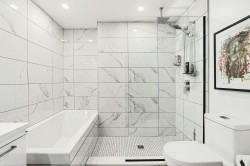 Salle de bains attenante à la CCP - 