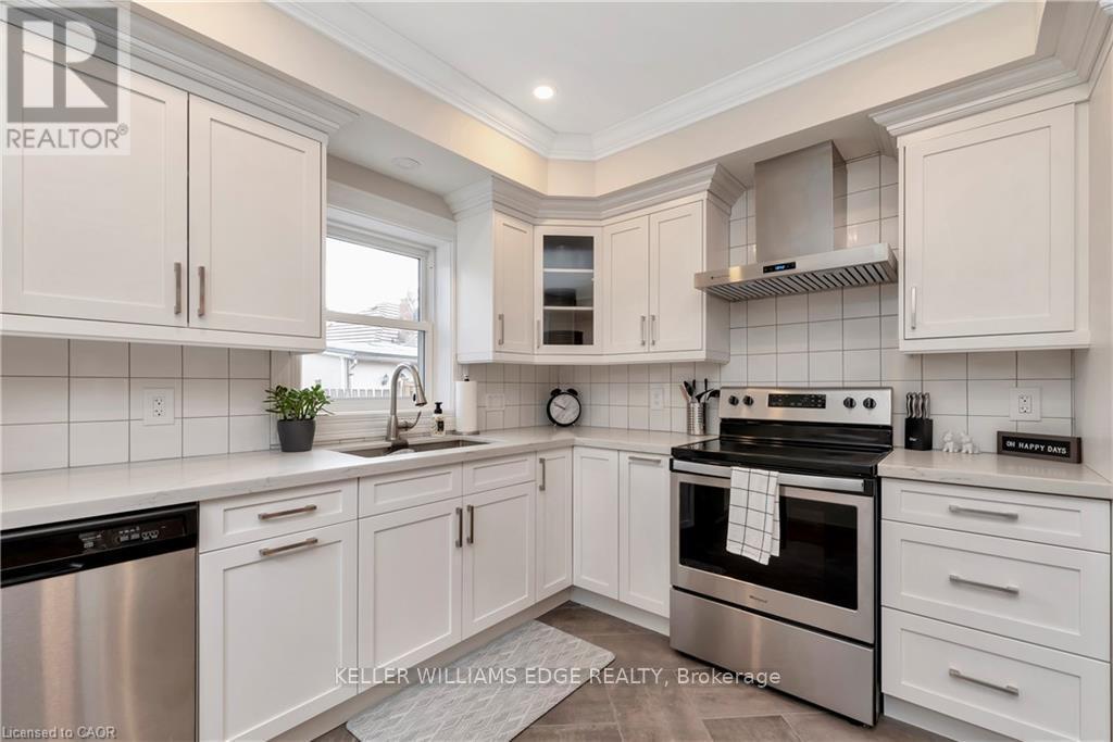 232 Bay Street N, Hamilton, ON - Indoor Photo Showing Kitchen With Stainless Steel Kitchen