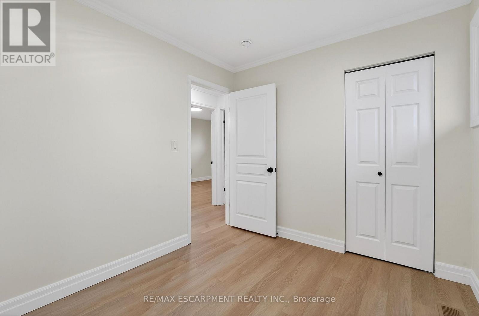 646 Cumberland Avenue, Burlington, ON - Indoor Photo Showing Other Room