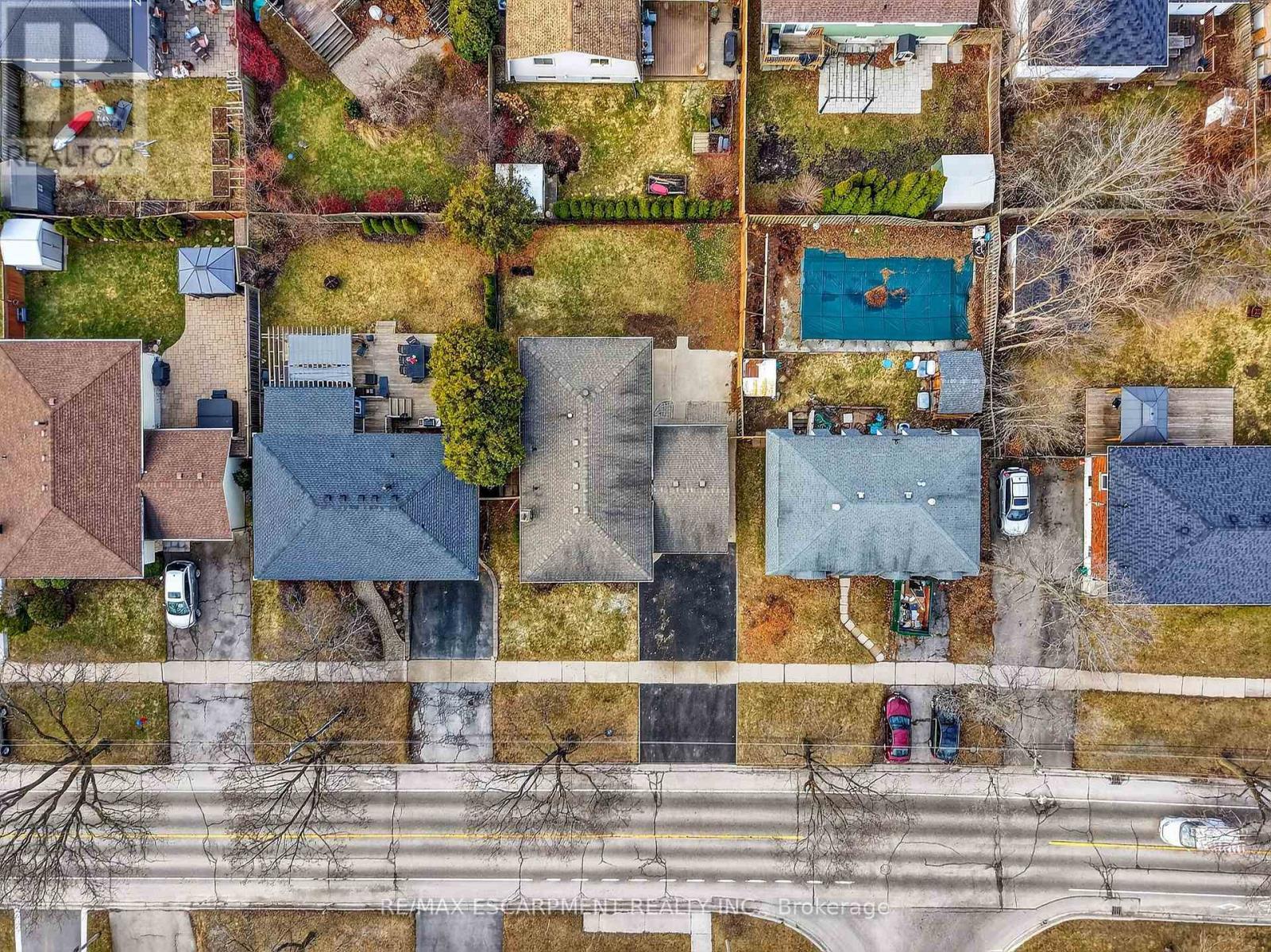 646 Cumberland Avenue, Burlington, ON - Outdoor