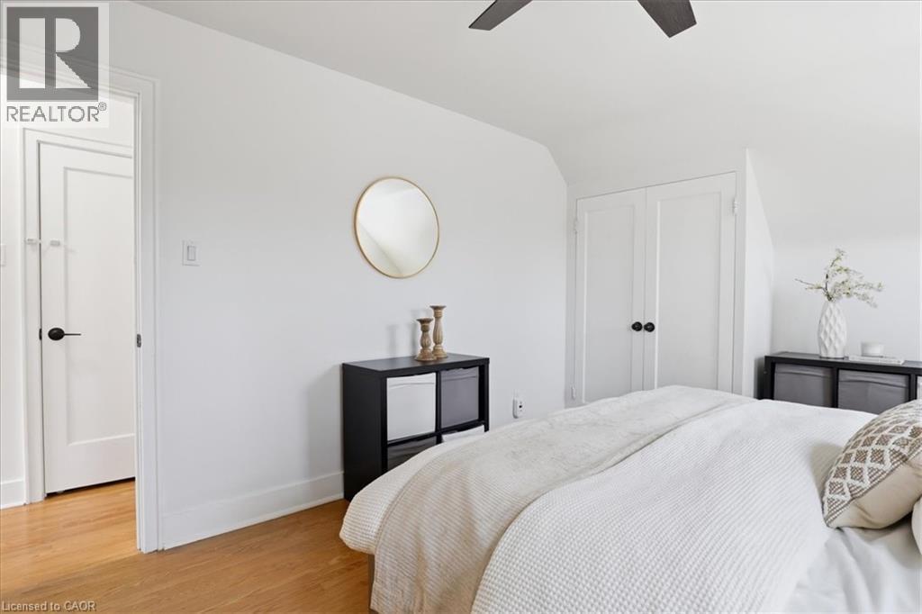 652 Weber Street E, Kitchener, ON - Indoor Photo Showing Bedroom