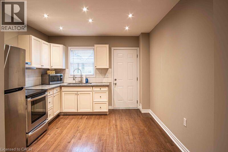 57 Francis Street, Hamilton, ON - Indoor Photo Showing Kitchen