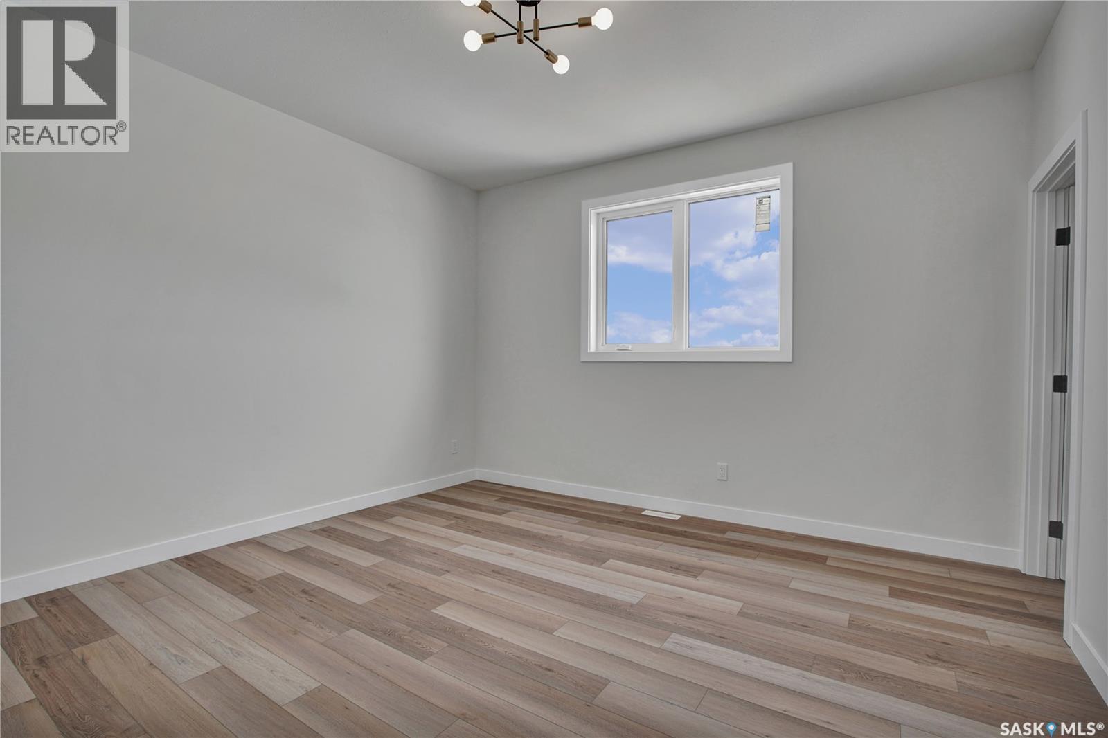 220 Veterans Drive, Warman, SK - Indoor Photo Showing Other Room