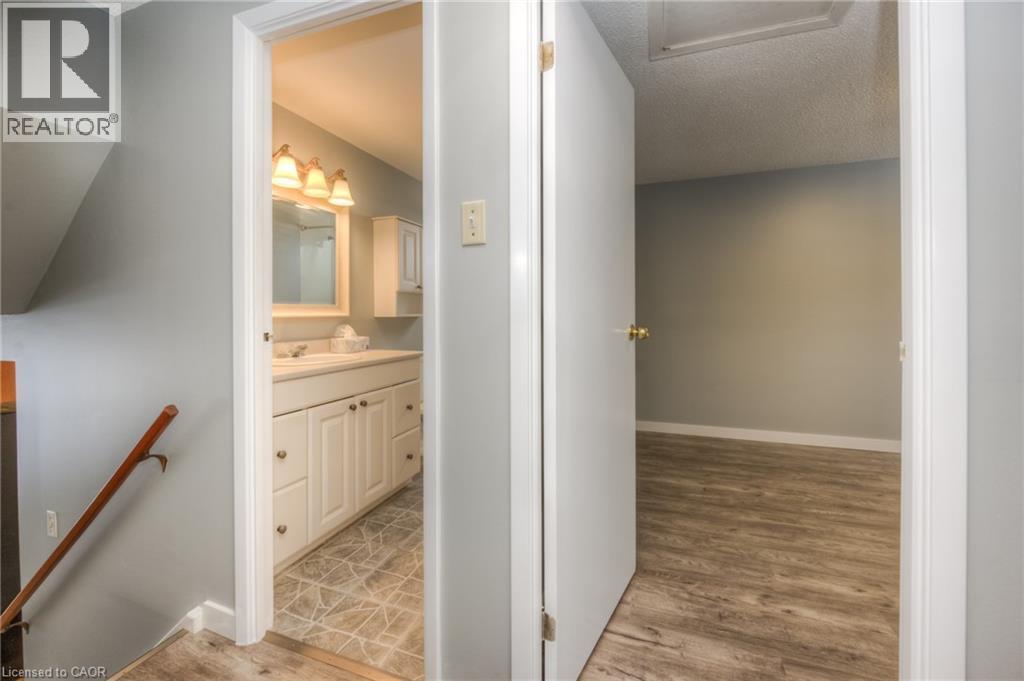 74 Helene Crescent, Waterloo, ON - Indoor Photo Showing Other Room