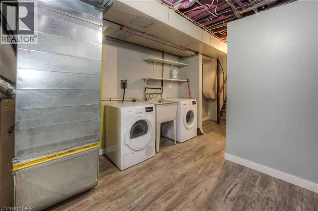 74 Helene Crescent, Waterloo, ON - Indoor Photo Showing Laundry Room
