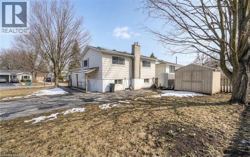 74 Helene Crescent, Waterloo, ON - Outdoor