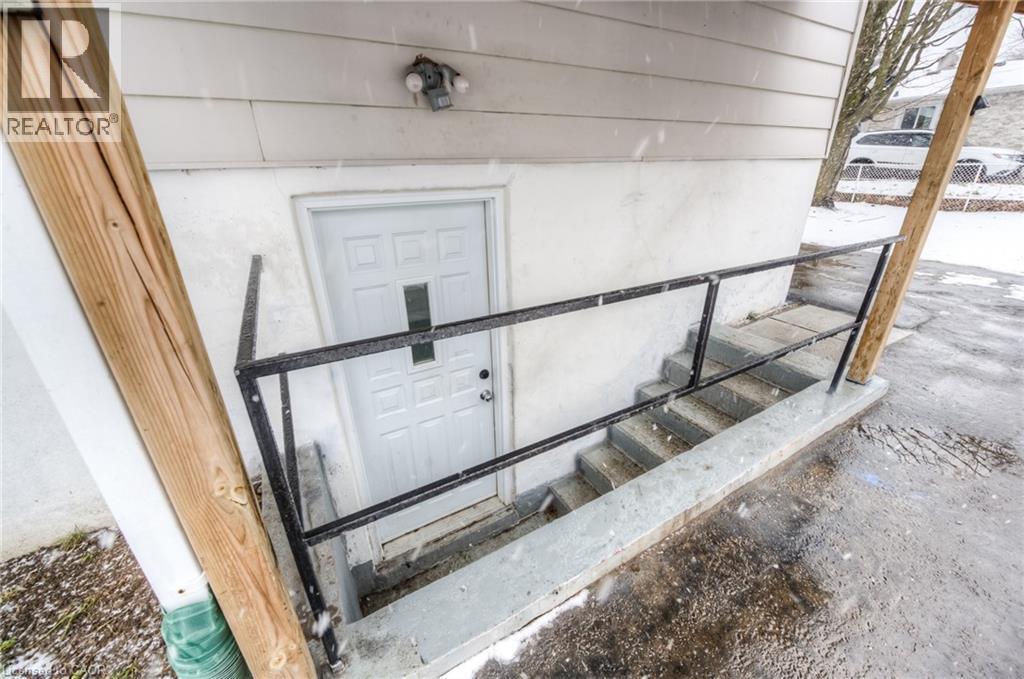 74 Helene Crescent, Waterloo, ON - Outdoor