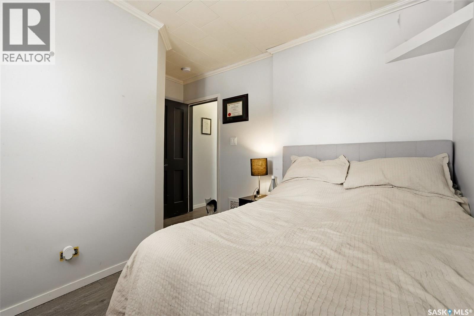 414 18Th Avenue, Regina, SK - Indoor Photo Showing Bedroom