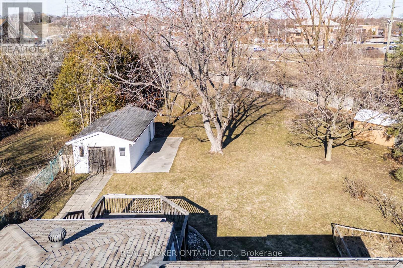 1483 Brenner Crescent, Burlington, ON - Outdoor