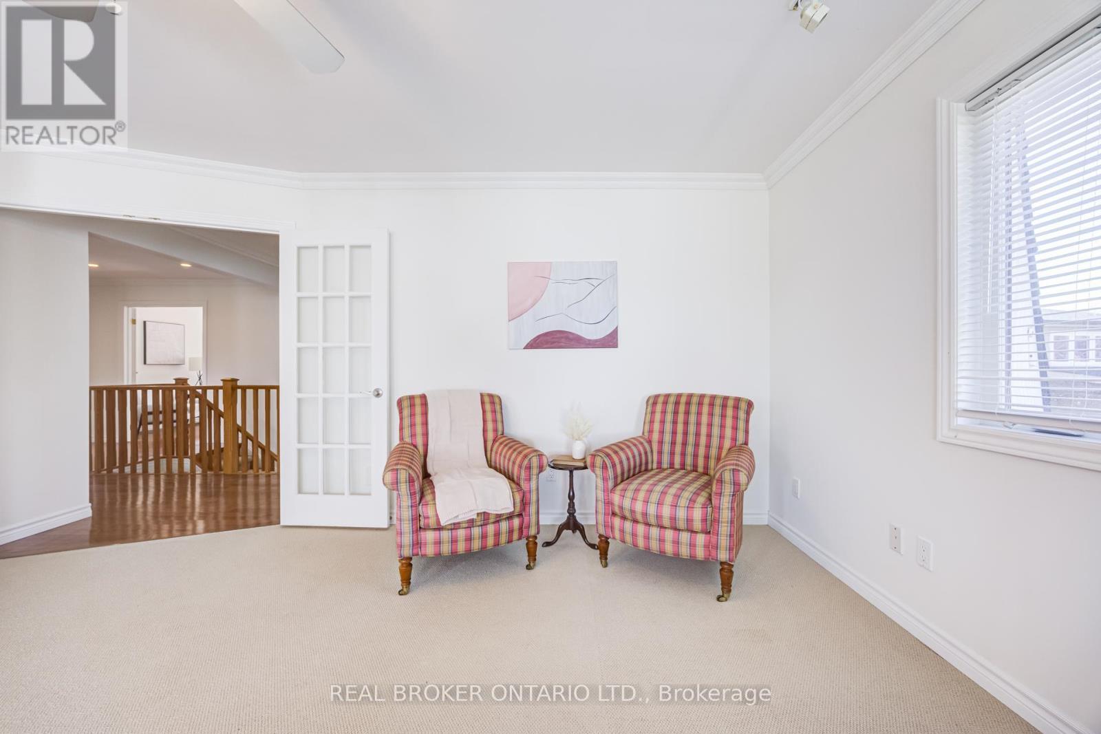 1483 Brenner Crescent, Burlington, ON - Indoor Photo Showing Other Room