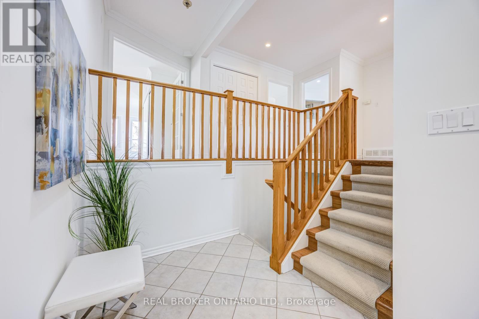 1483 Brenner Crescent, Burlington, ON - Indoor Photo Showing Other Room