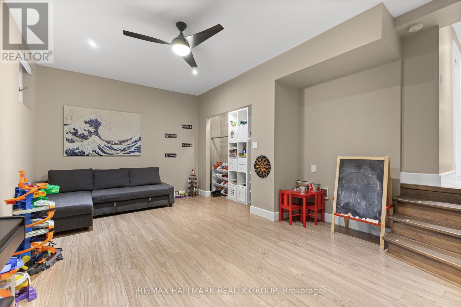 501 Wilbrod Street, Ottawa, ON - Indoor