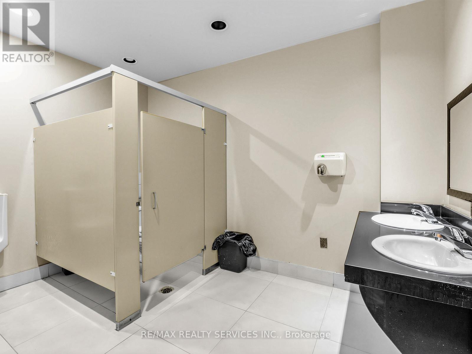 1475 Aerowood Drive, Mississauga, ON