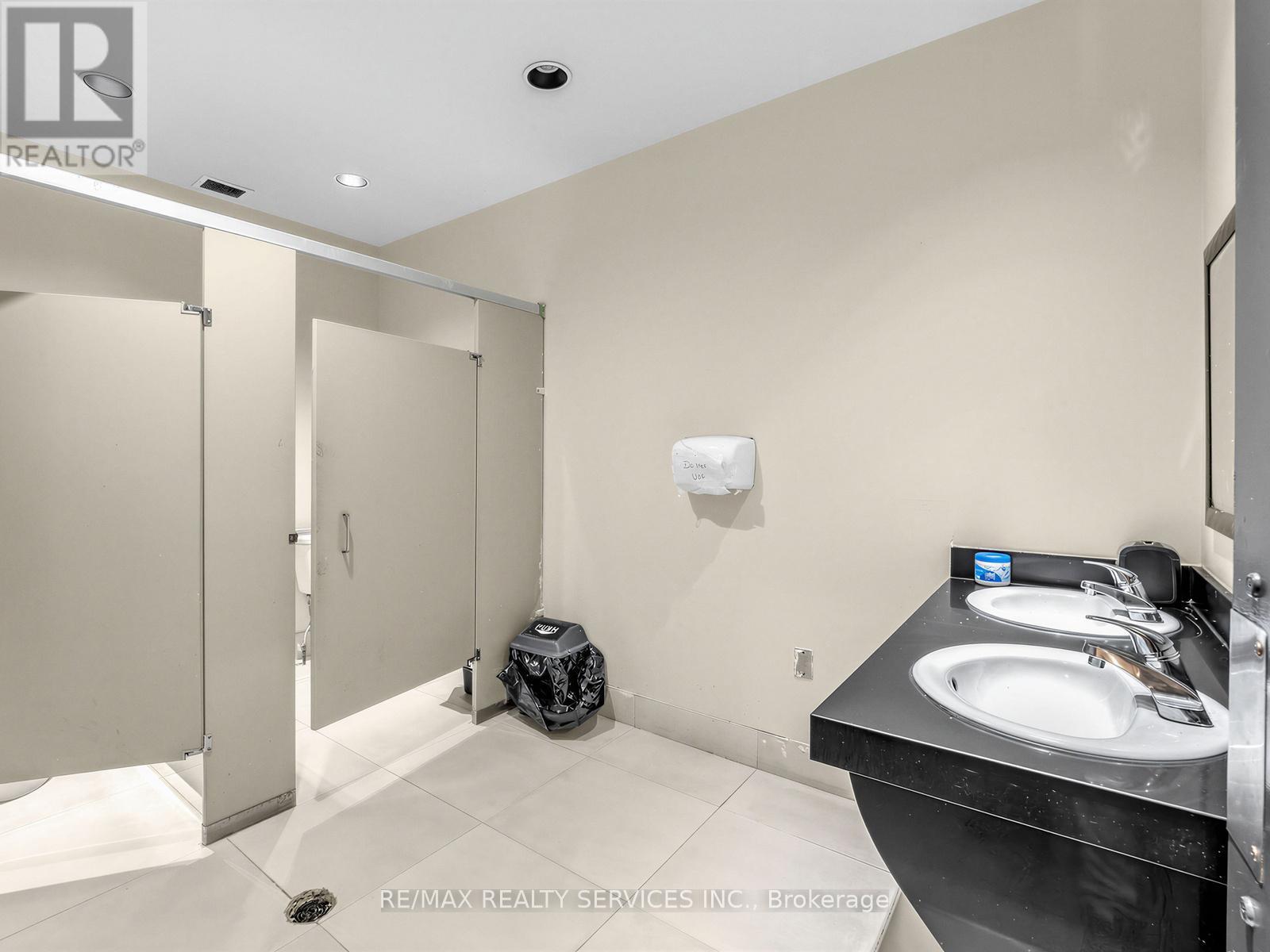 1475 Aerowood Drive, Mississauga, ON