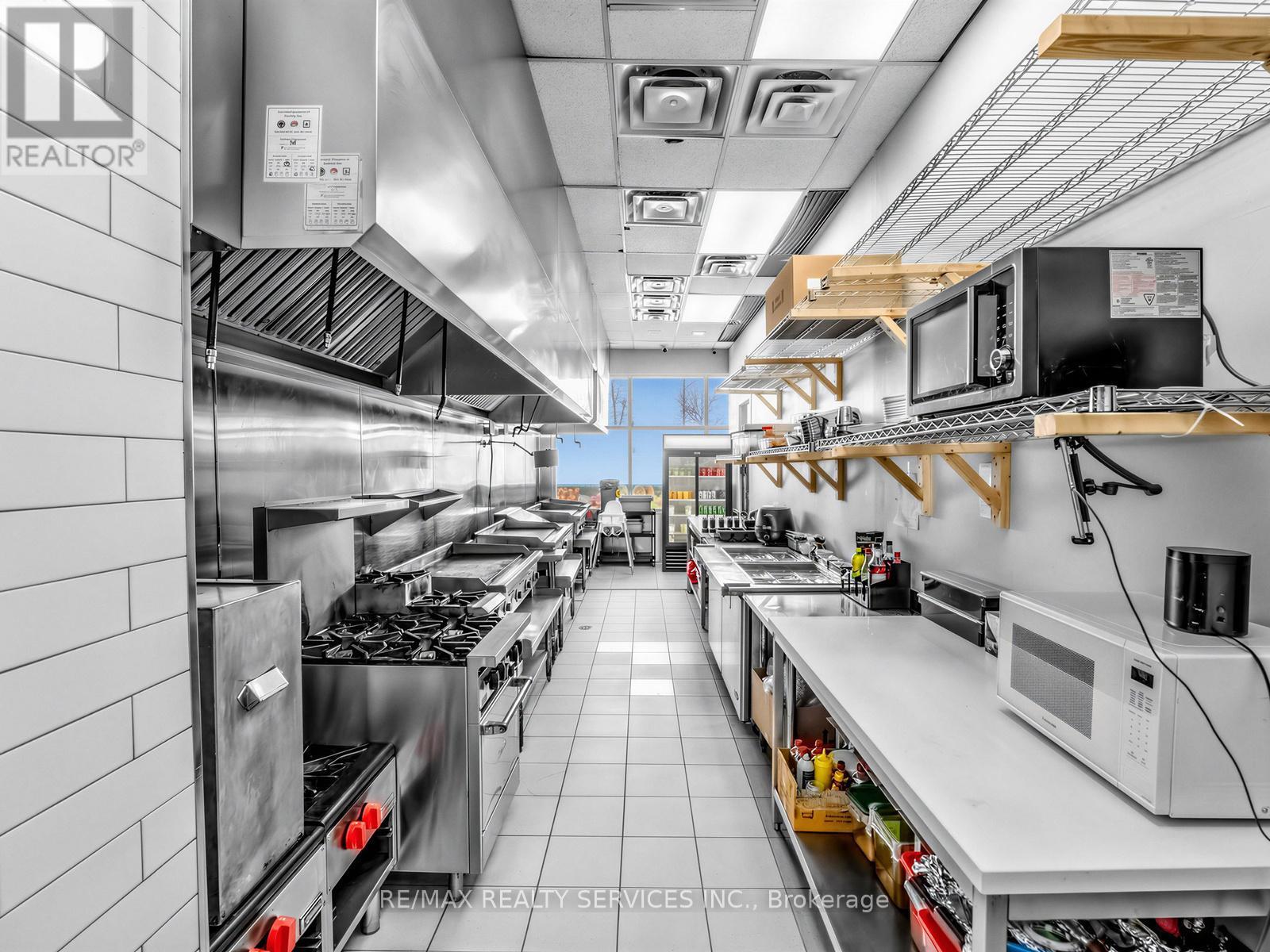 1475 Aerowood Drive, Mississauga, ON