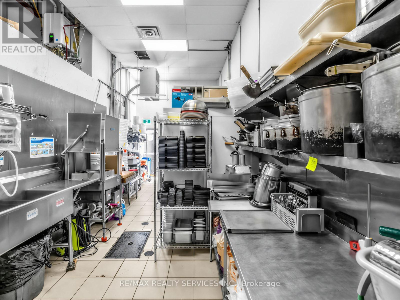 1475 Aerowood Drive, Mississauga, ON