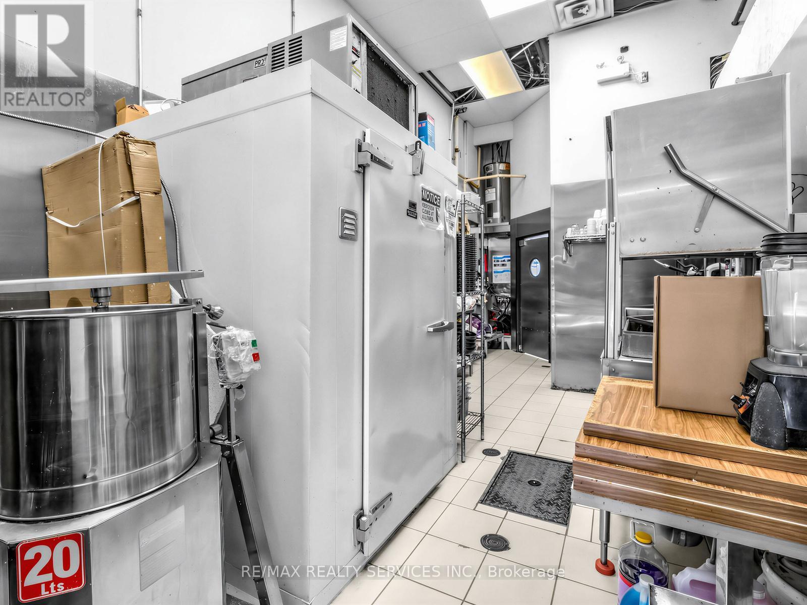 1475 Aerowood Drive, Mississauga, ON